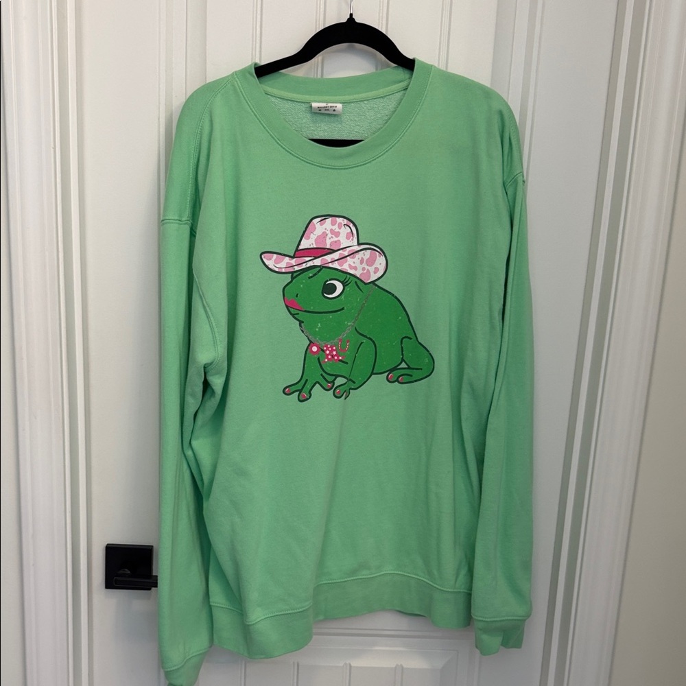 Green Frog Graphic Sweatshirt